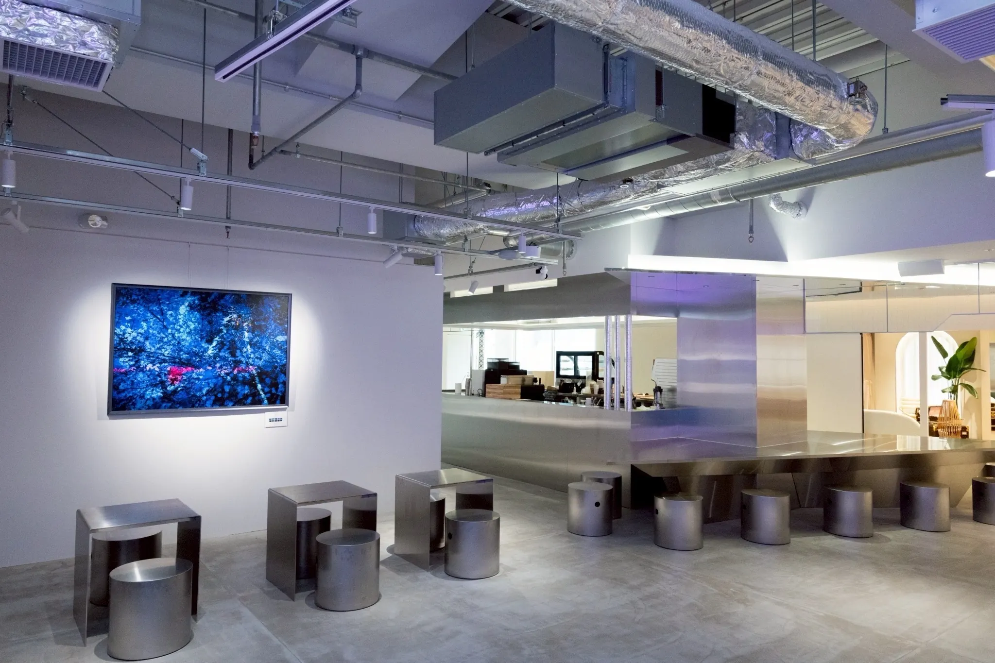 CALL COFFEE BLUE 店内 1